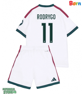 Real Madrid Rodrygo Goes #11 Replika Babytøj Hjemmebanesæt Børn 2026-27 Kortærmet (+ Korte bukser)